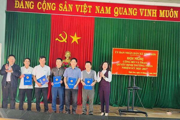 Hội nghị Công bố quyết định phê chuẩn kết quả bầu cử Trưởng Thôn nhiệm kỳ 2025 – 2027.