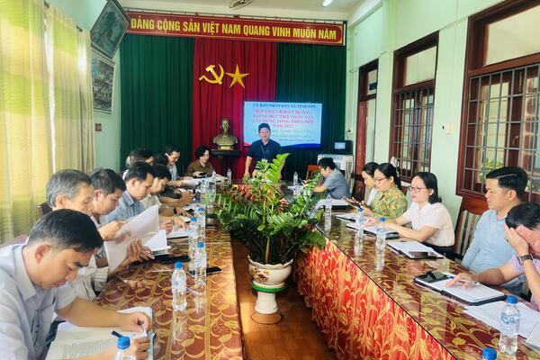 Xã Tịnh Sơn: Họp triển khai thực hiện mô hình “Sáng - Xanh - Sạch - Đẹp - an toàn; khu dân cư kiểu mẫu”